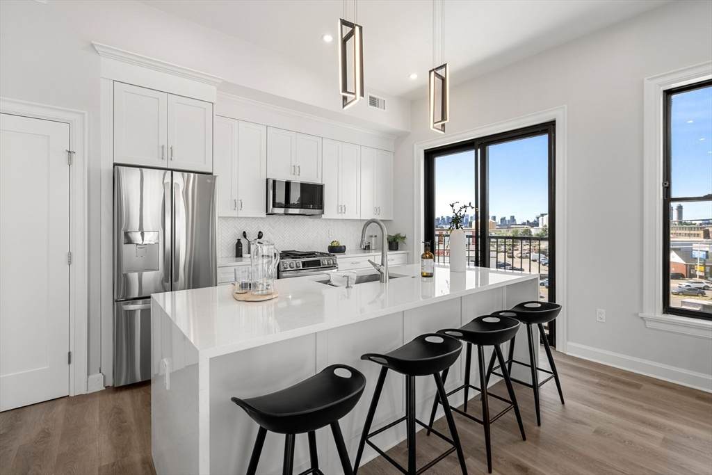 523 Second St - Photo 1