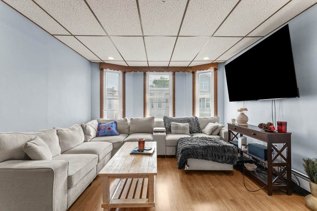 83 P St - Photo 1