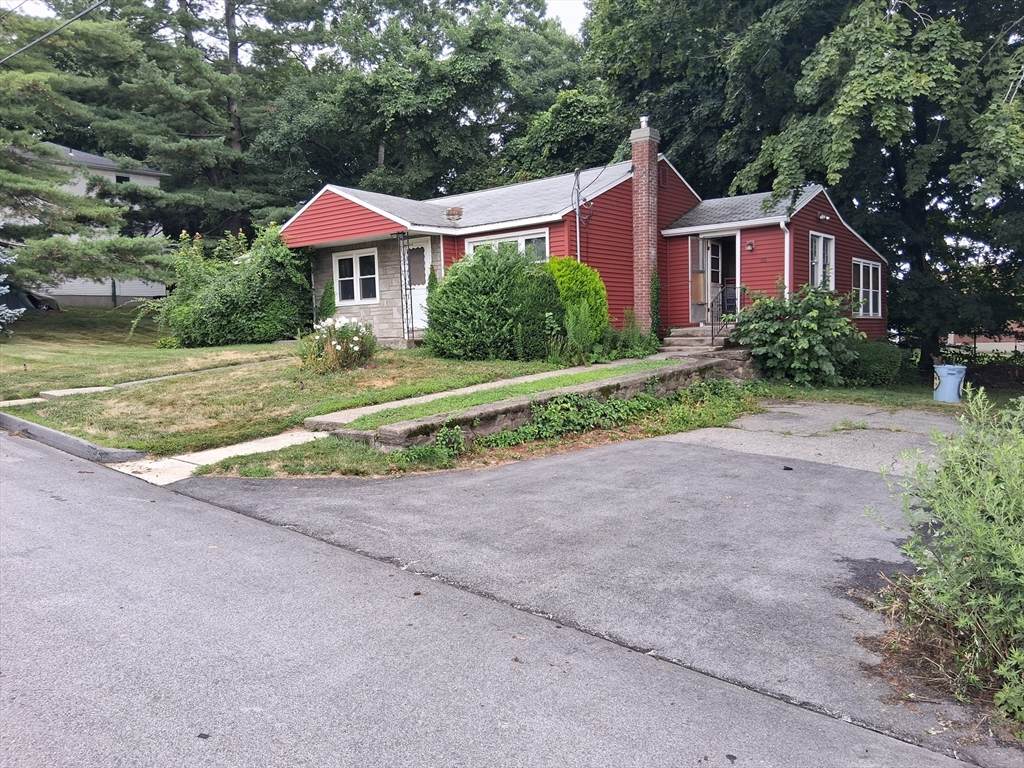 45 Erie Ave - Photo 1