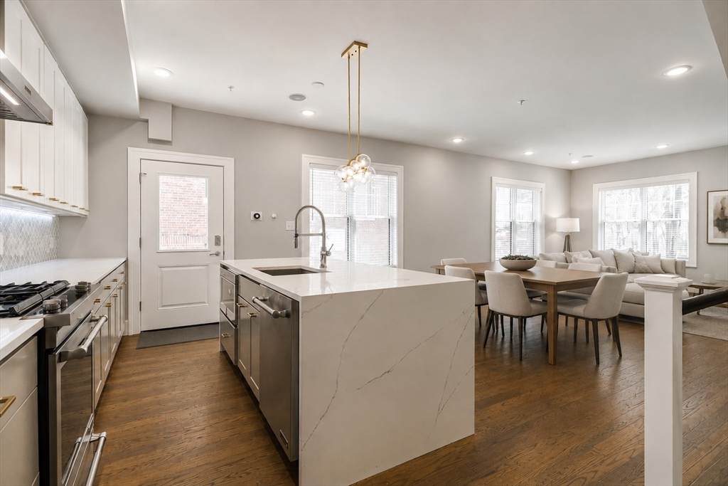 55 Hutchings St - Photo 1