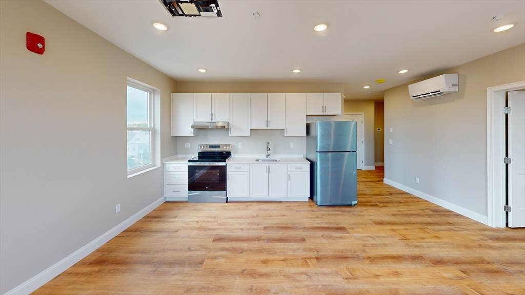 100 Revere - Photo 1