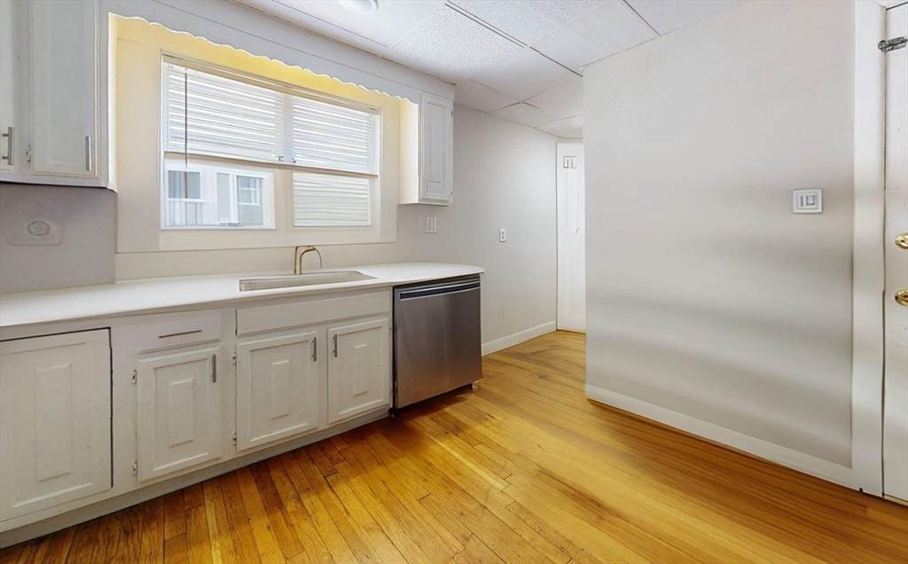 5 Edgar Terrace - Photo 1