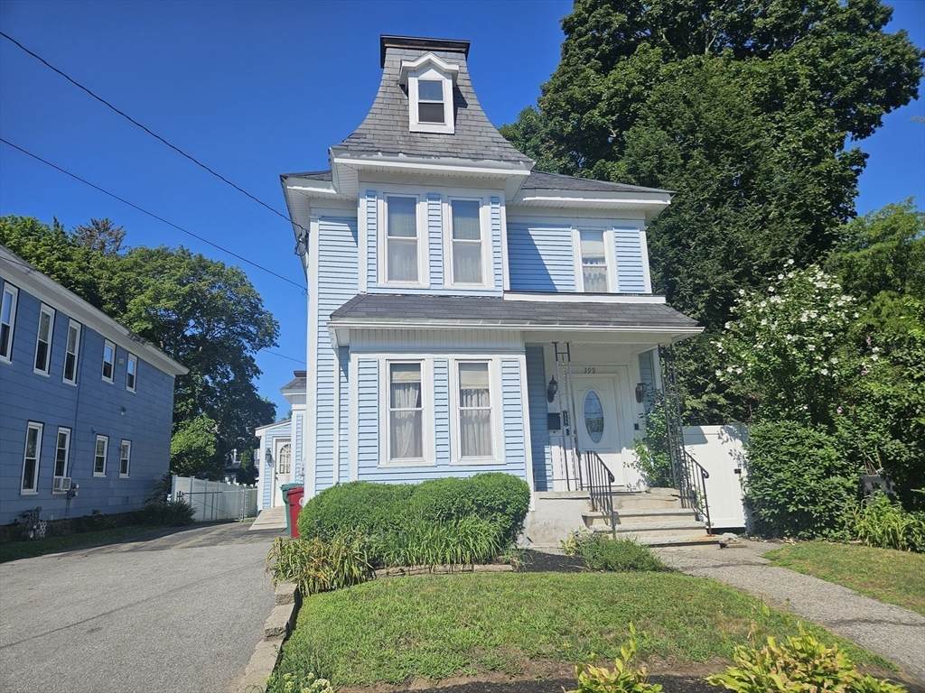 399 Stevens - Photo 1