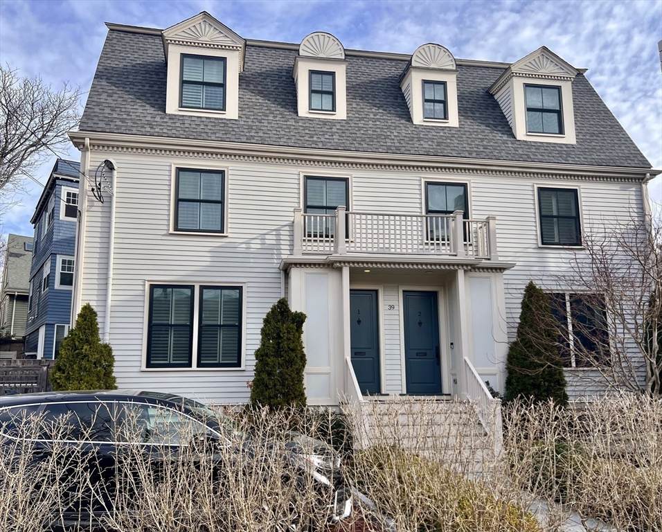 39 Hammond Street - Photo 1
