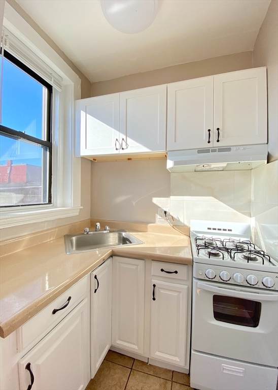 124 Central Ave - Photo 1