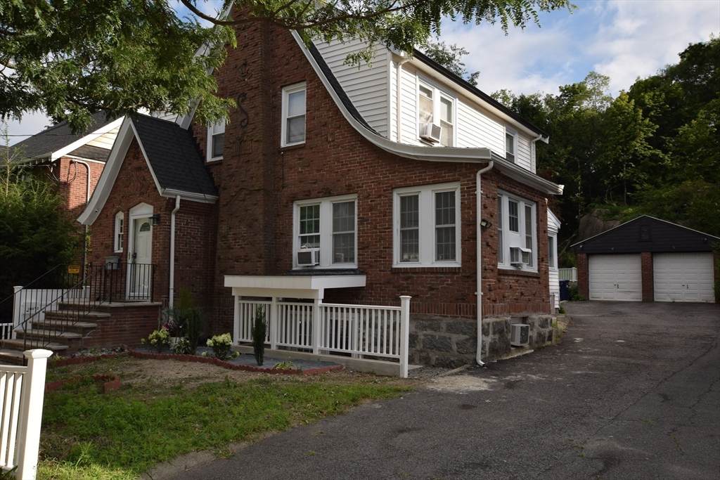 1103 Morton St - Photo 1
