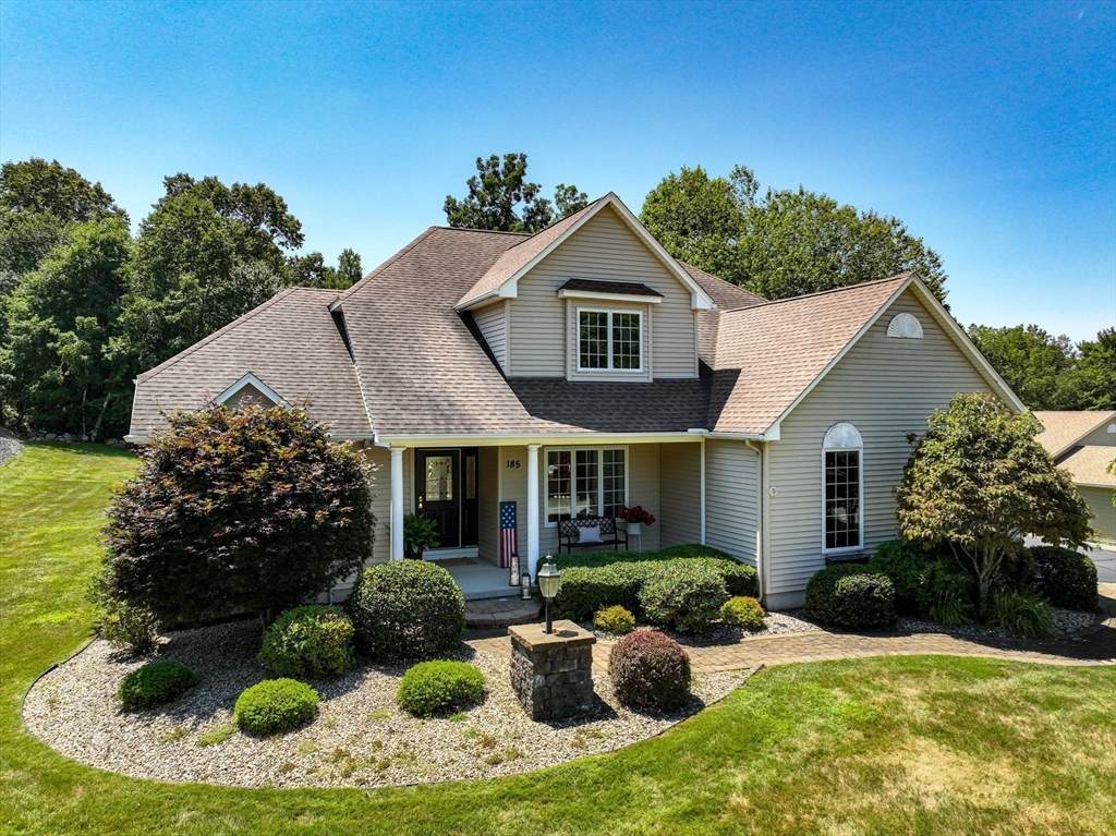 185 Clearwater Cir - Photo 1