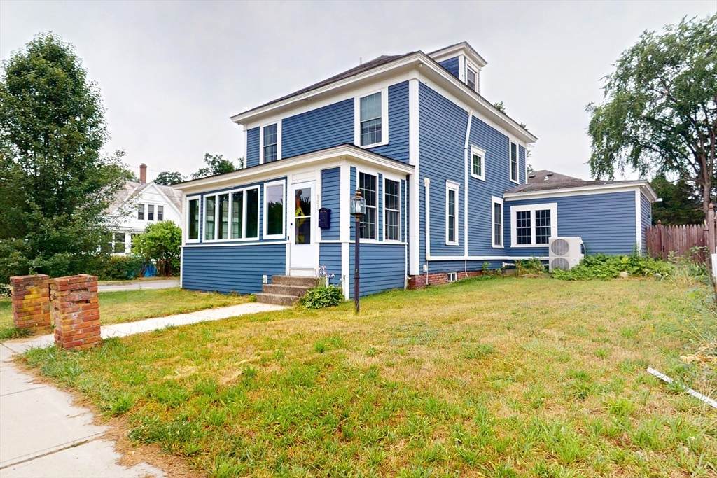 107 E Main St - Photo 1