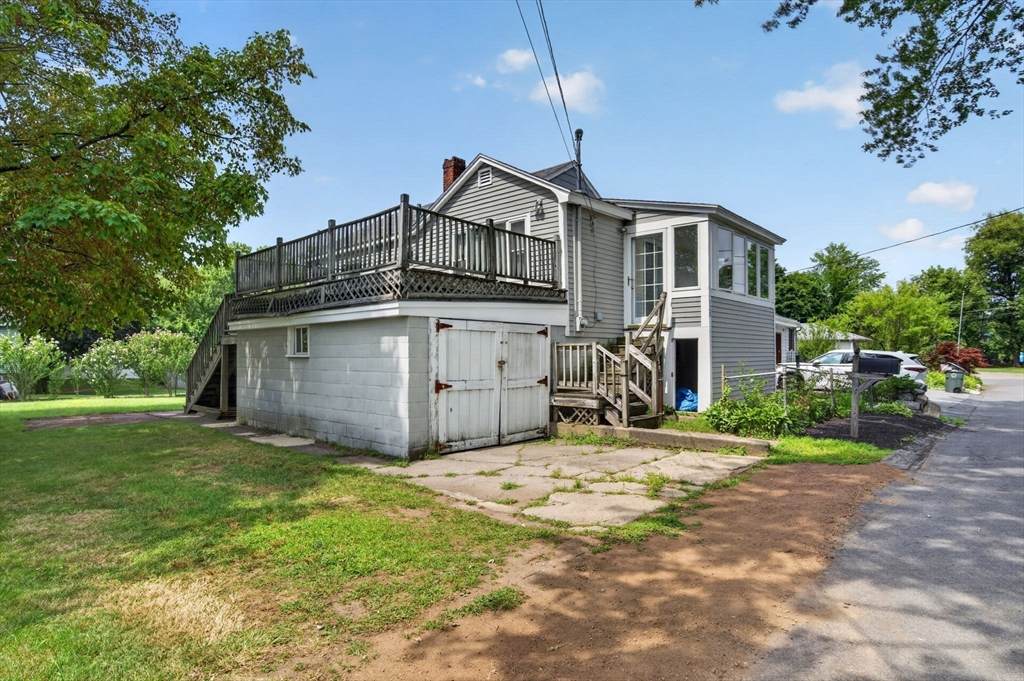 128 Mablin Ave - Photo 1