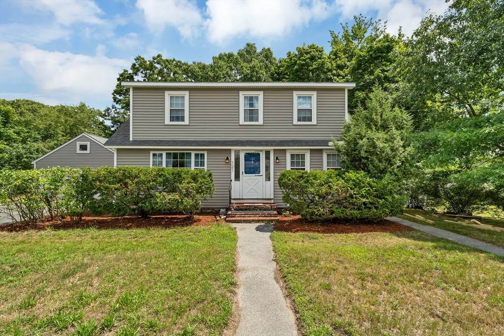 121 Elm St - Photo 1