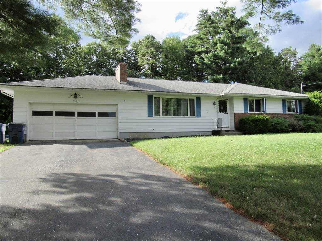 1117 Overlook Dr - Photo 1
