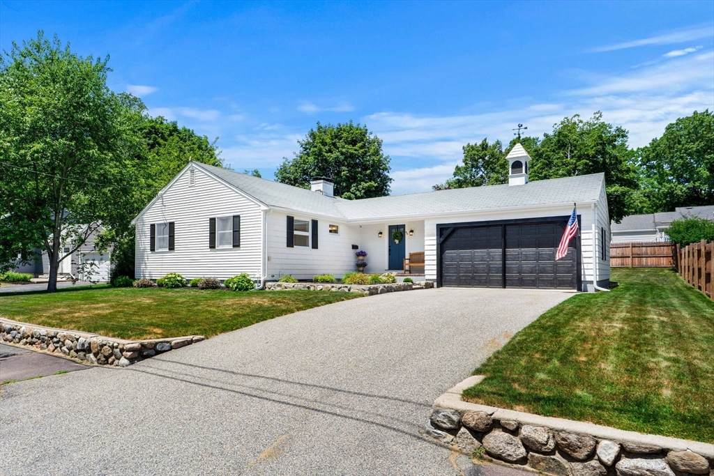46 Woodcrest Dr - Photo 1