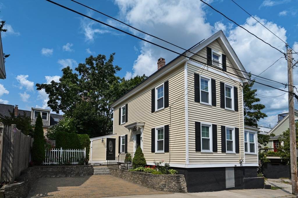 4 Olive Street - Photo 1