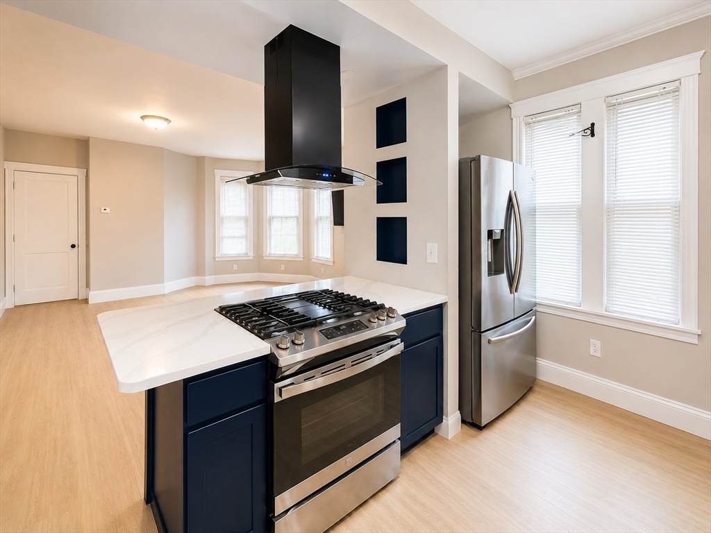 9 Trinity St - Photo 1