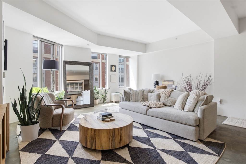 1313 Washington St. - Photo 1