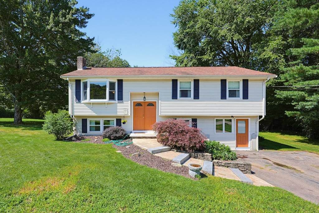 116 Bayberry Rd - Photo 1