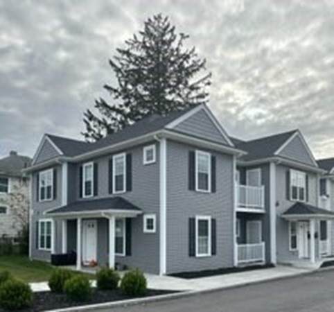 1093 Main Street - Photo 1
