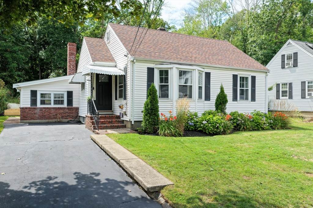 40 Oneida Ave - Photo 1