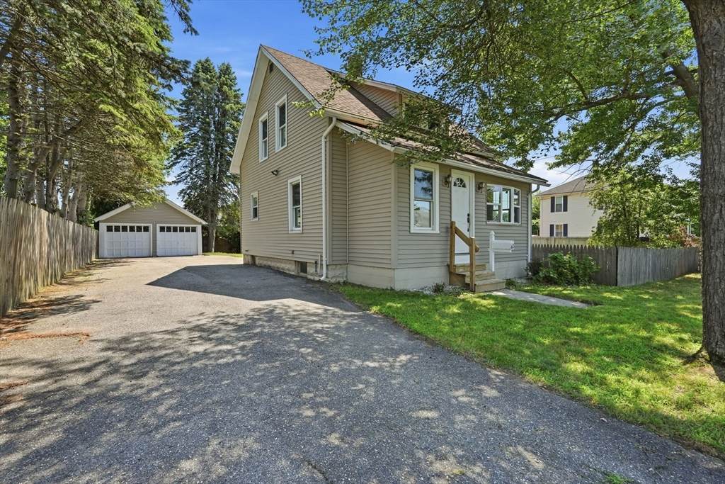 33 Baltimore Ave - Photo 1