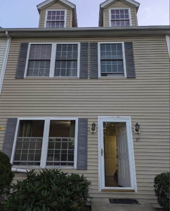 37 Glen Ave - Photo 1