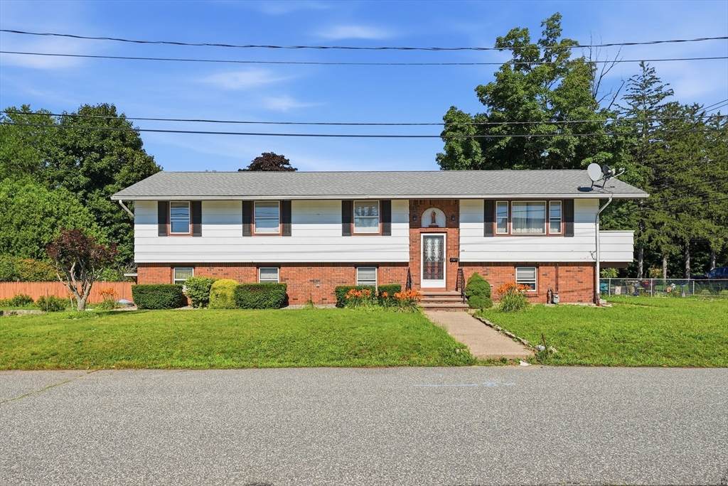 619 East St - Photo 1