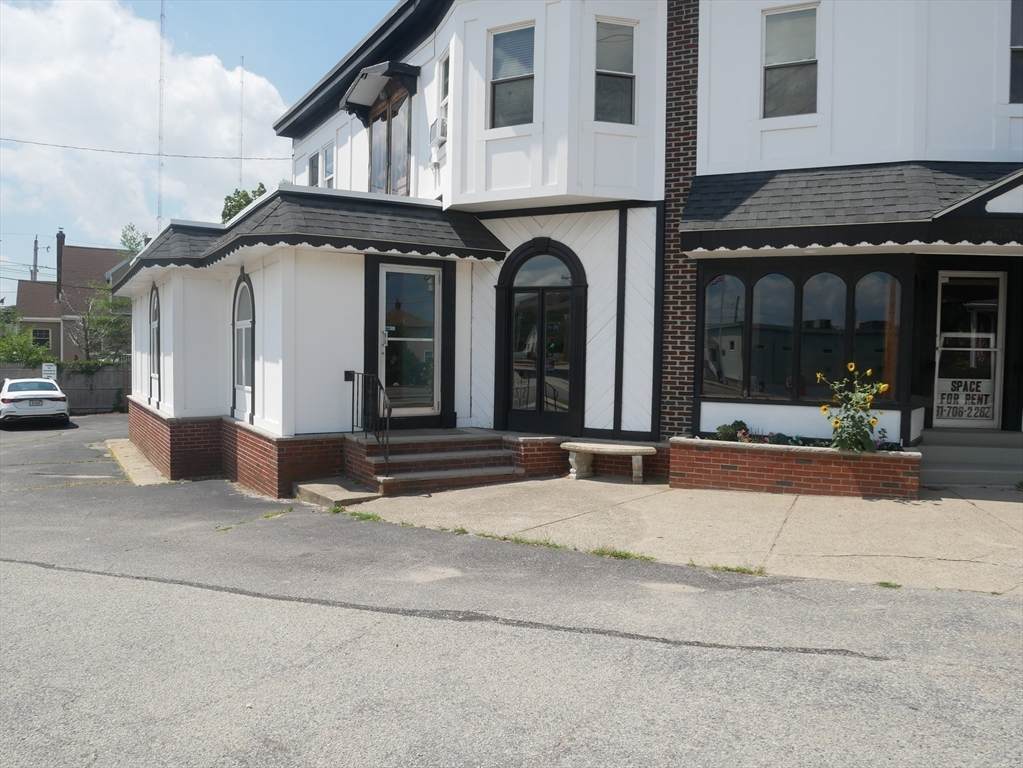 443 Nantasket Ave - Photo 1