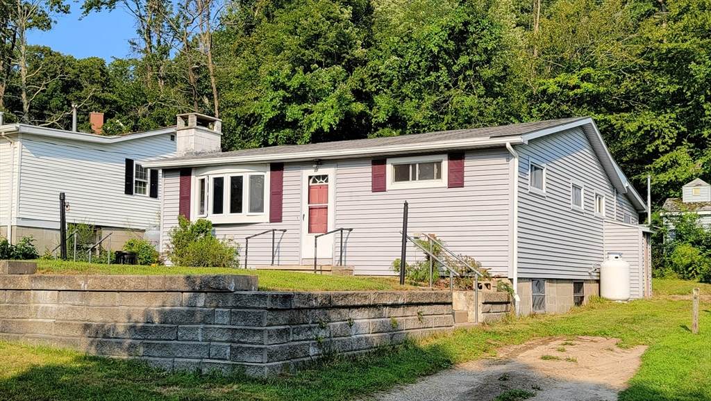 27 Richie Rd - Photo 1