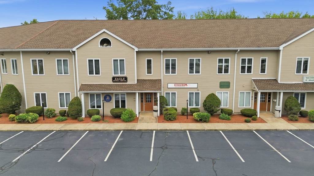 2500 Main St - Photo 1