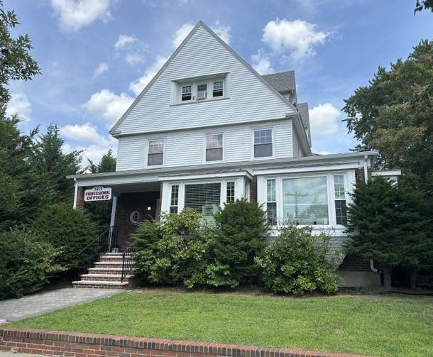 361 Massachusetts Avenue, 2nd Floo - Photo 1