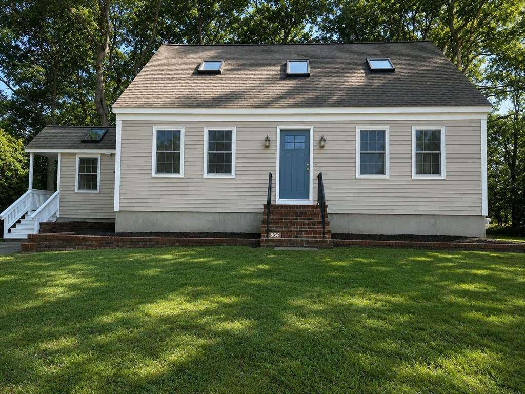 664 Norman St - Photo 1