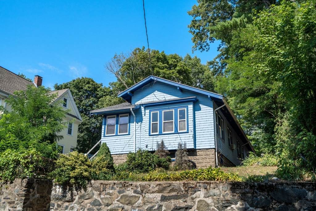 71 Temple St - Photo 1