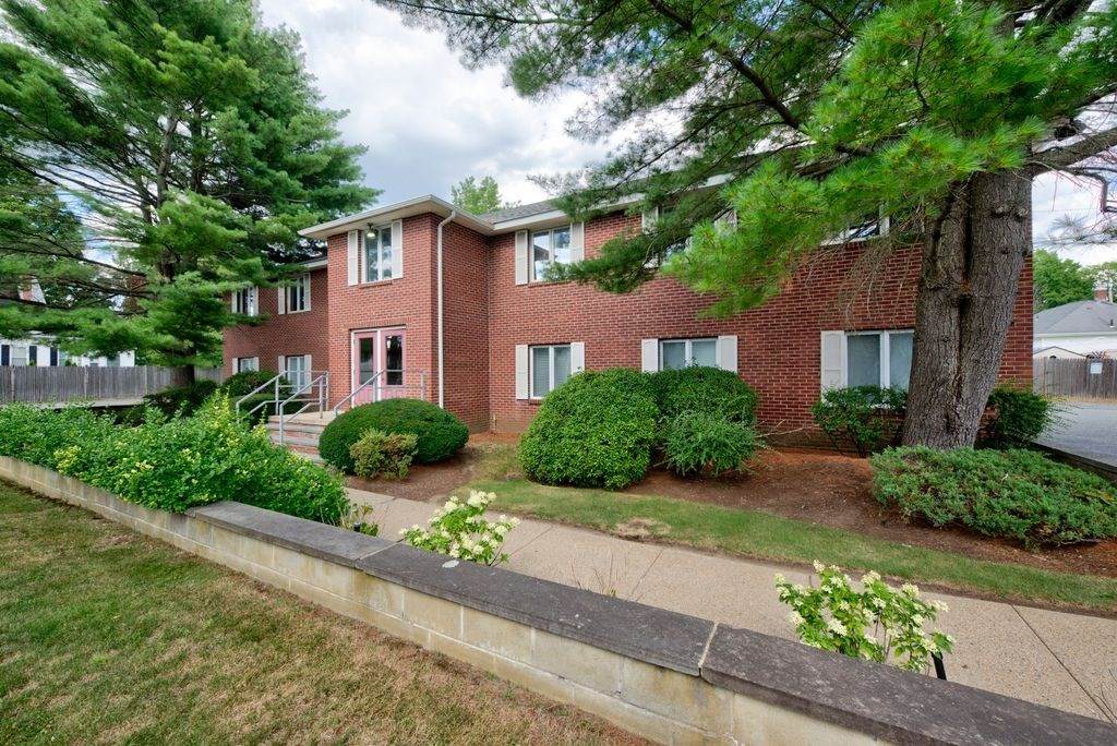 400 West Street - Photo 1
