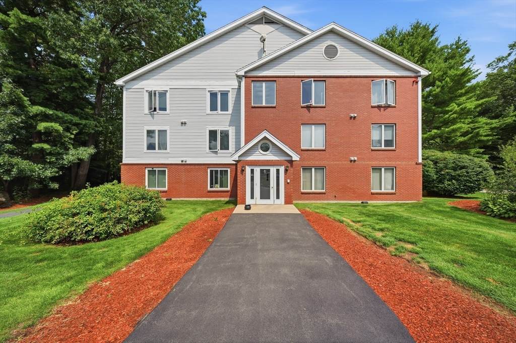 1 Timberwood Dr - Photo 1