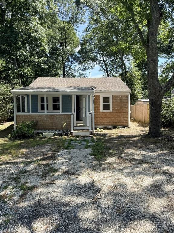 163 Ninigret Ave - Photo 1