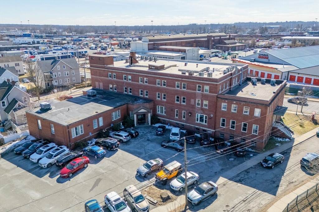 425 Union St - Photo 1