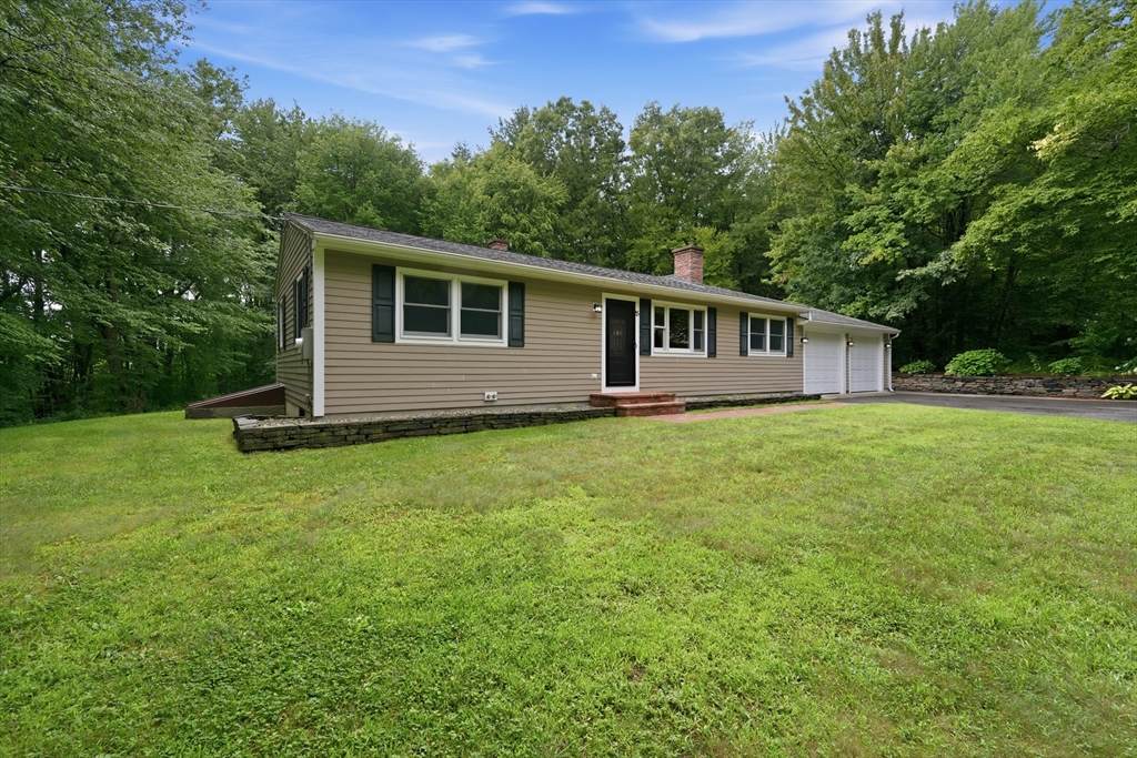15 Pine Ridge Rd - Photo 1