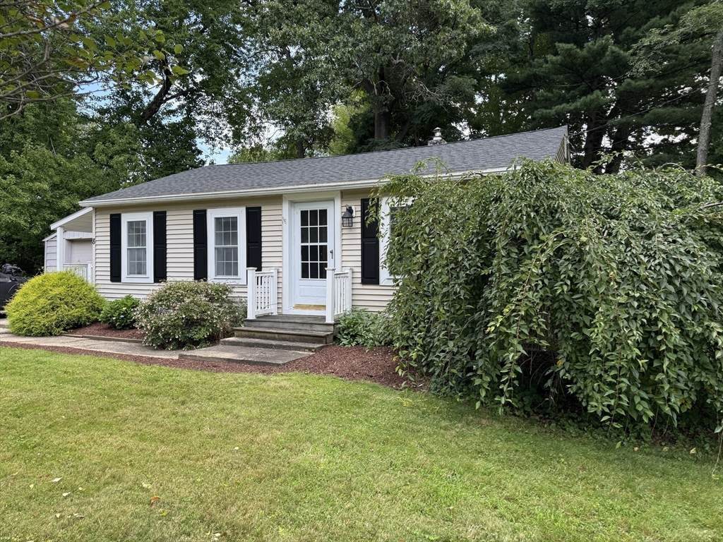 8 Warren Road - Photo 1