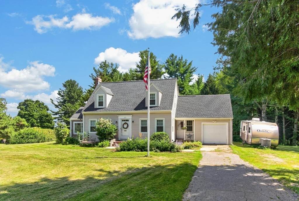 135 Worcester Road - Photo 1