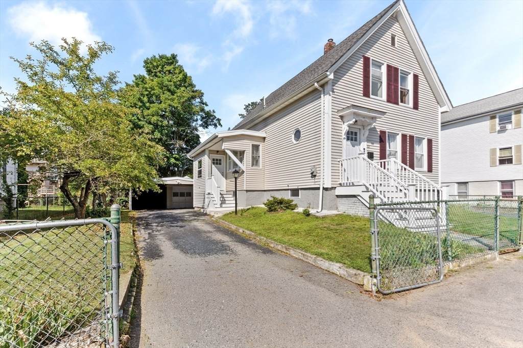 32 Cottage St - Photo 1