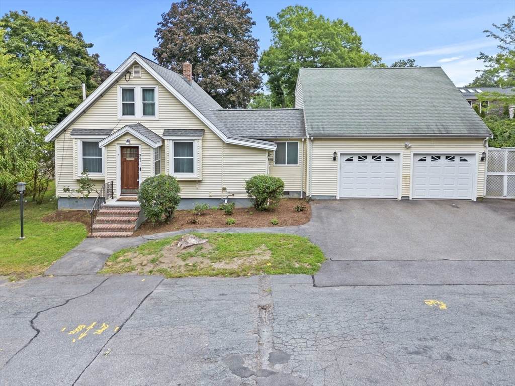 27 Corey St - Photo 1
