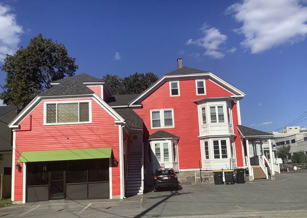 1349 Centre - Photo 1