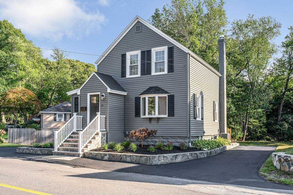 19 Butler Ave - Photo 1