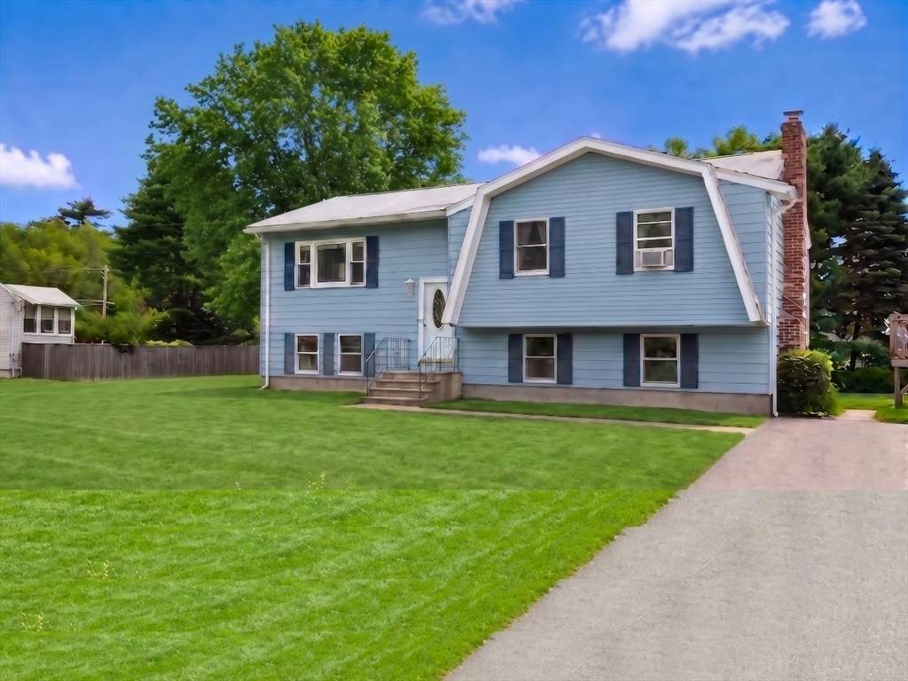 15 Pine Tree Dr - Photo 1