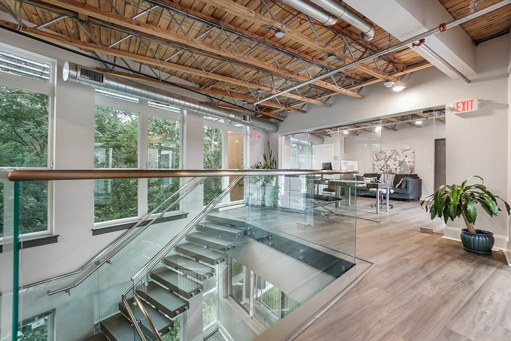 350 Pleasant St - Photo 1