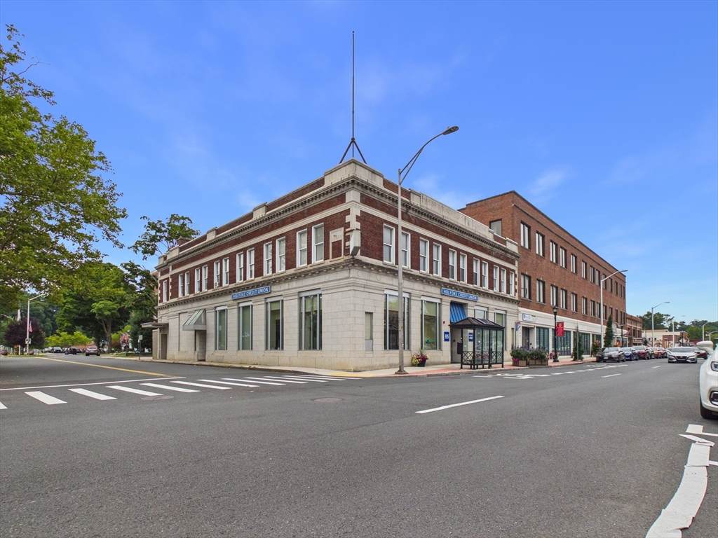 85 Elm St - Photo 1