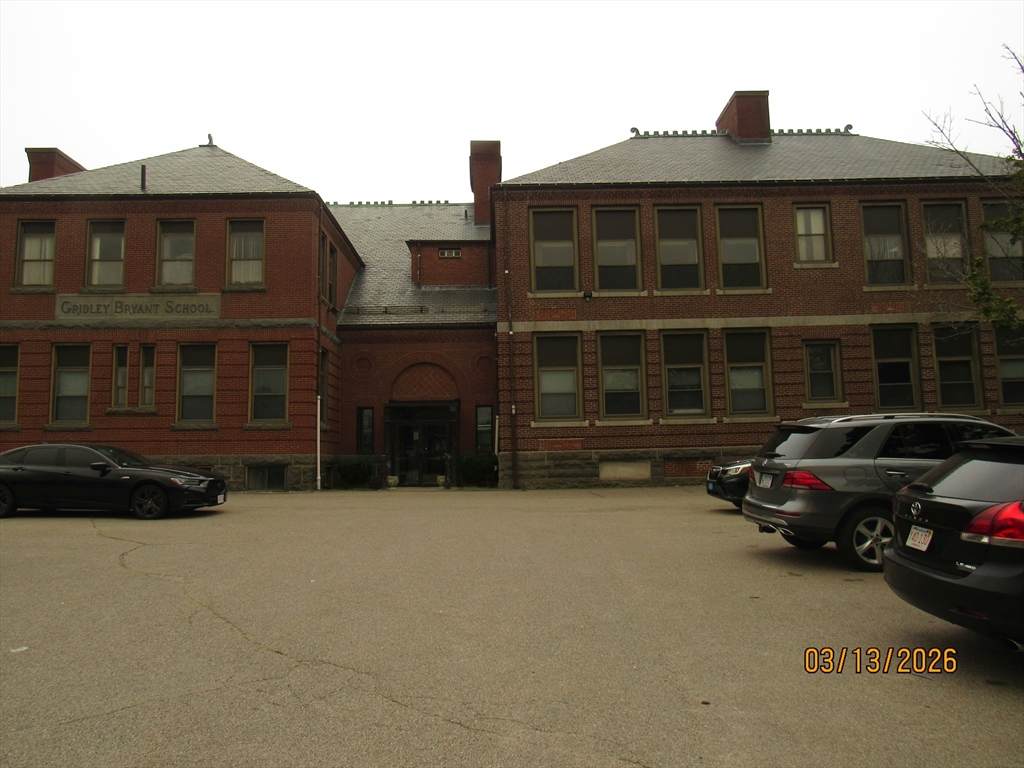 111 Willard St - Photo 1