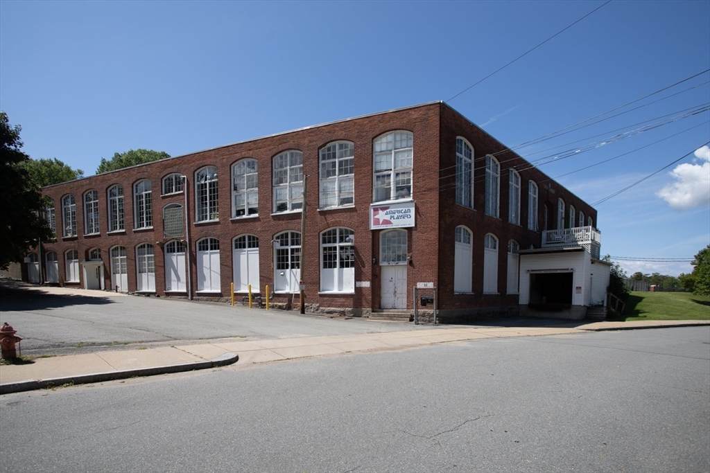 15 Shaw St - Photo 1