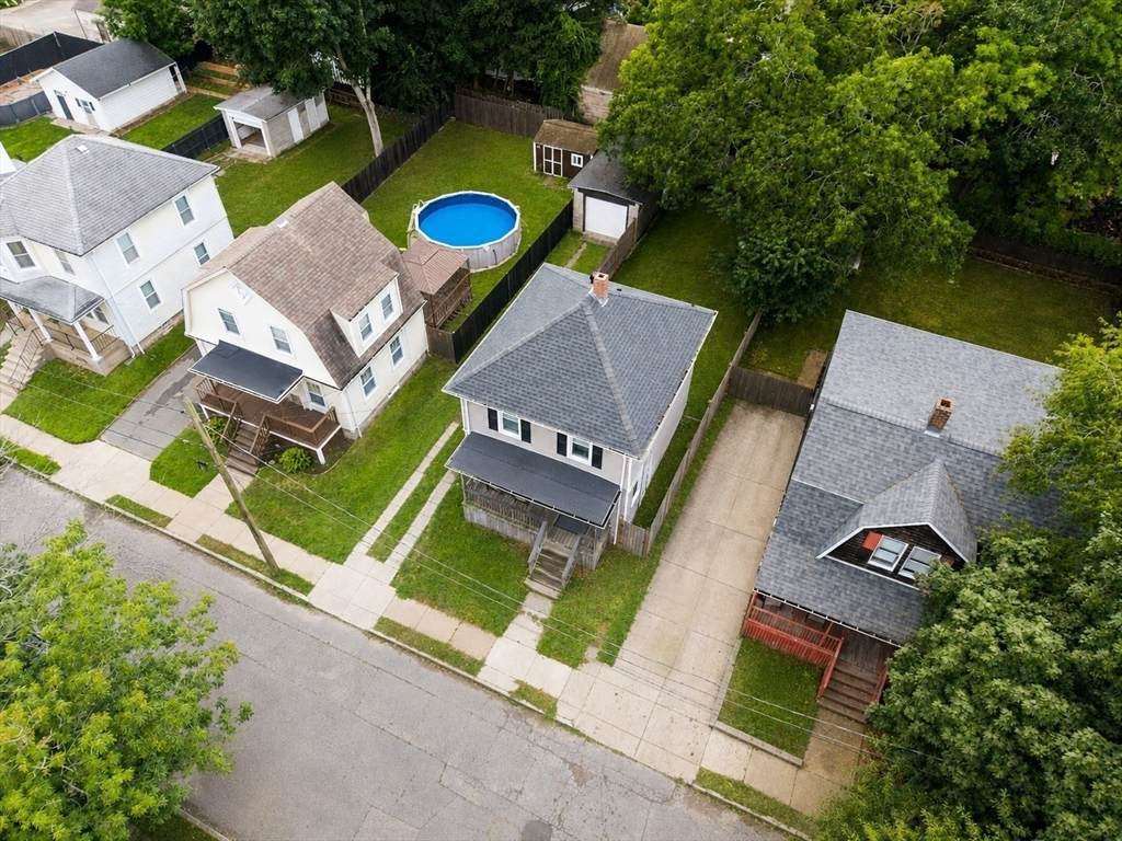 81 Beech St - Photo 1