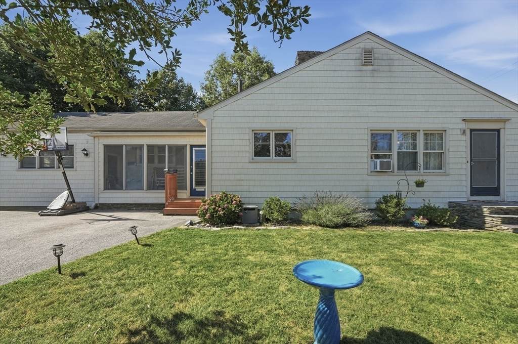 2 Lisa Ave - Photo 1