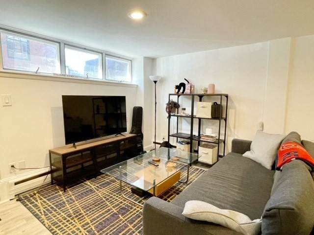 22 Anderson Street - Photo 1